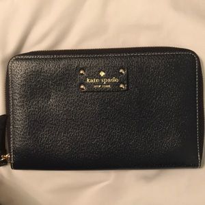 Kate Spade Wellesley Zip Travel Wallet BNWT!
